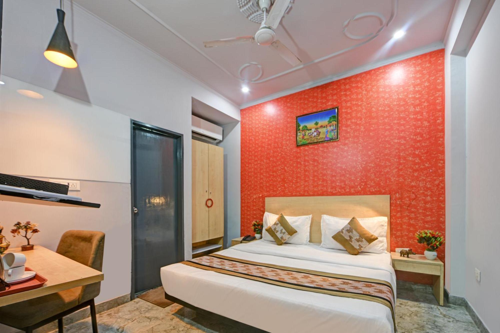 Royal Spark Inn1 - Medicity Gurugram, Near Medanta Hospital Gurgaon Ngoại thất bức ảnh