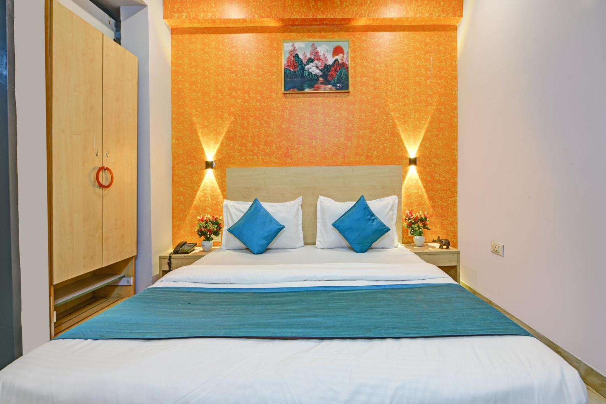 Royal Spark Inn1 - Medicity Gurugram, Near Medanta Hospital Gurgaon Ngoại thất bức ảnh