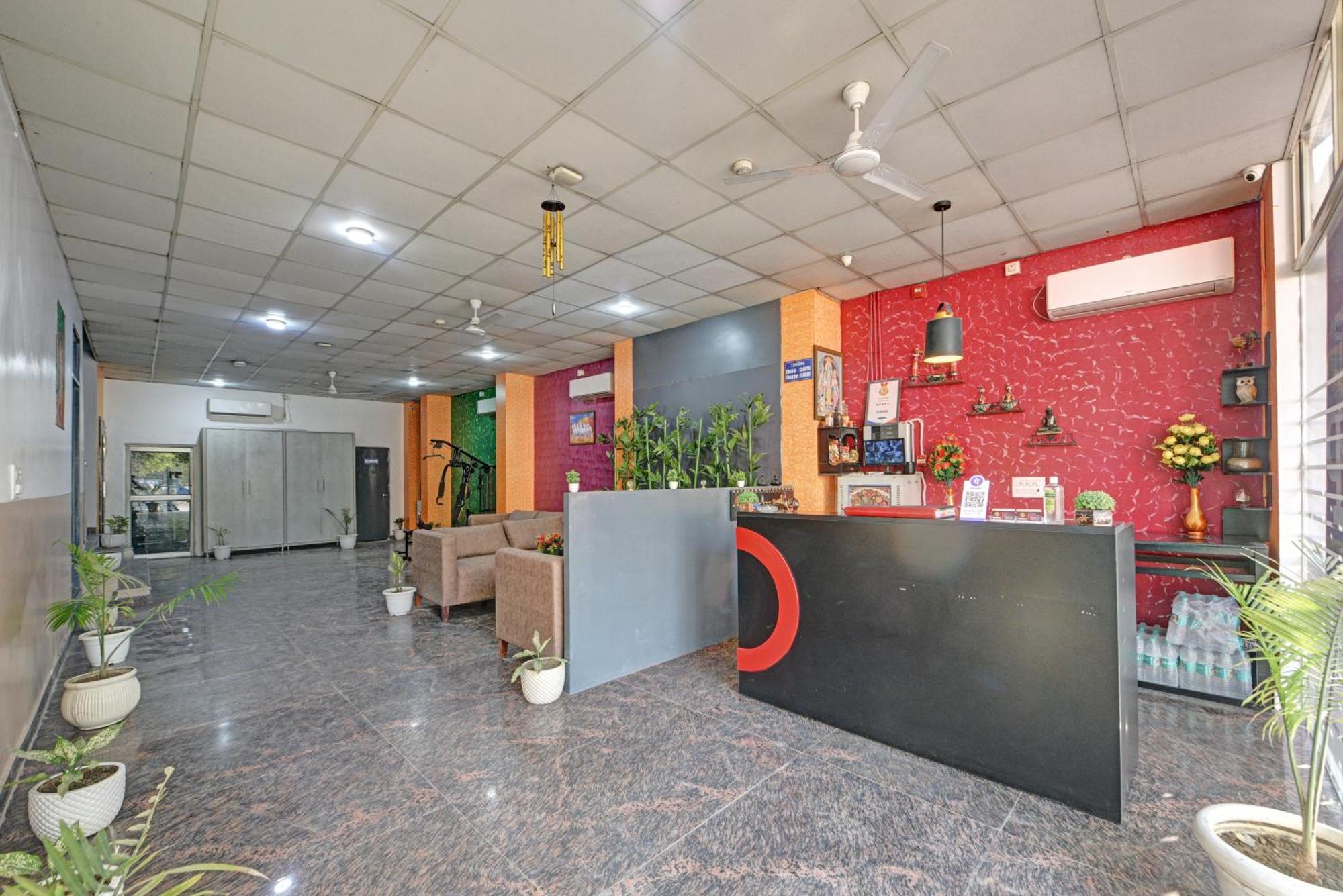 Royal Spark Inn1 - Medicity Gurugram, Near Medanta Hospital Gurgaon Ngoại thất bức ảnh