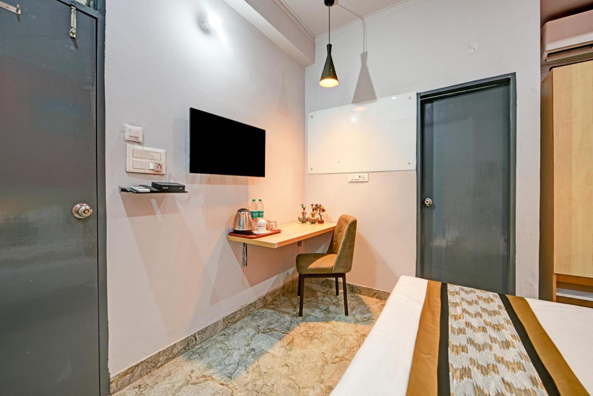 Royal Spark Inn1 - Medicity Gurugram, Near Medanta Hospital Gurgaon Ngoại thất bức ảnh