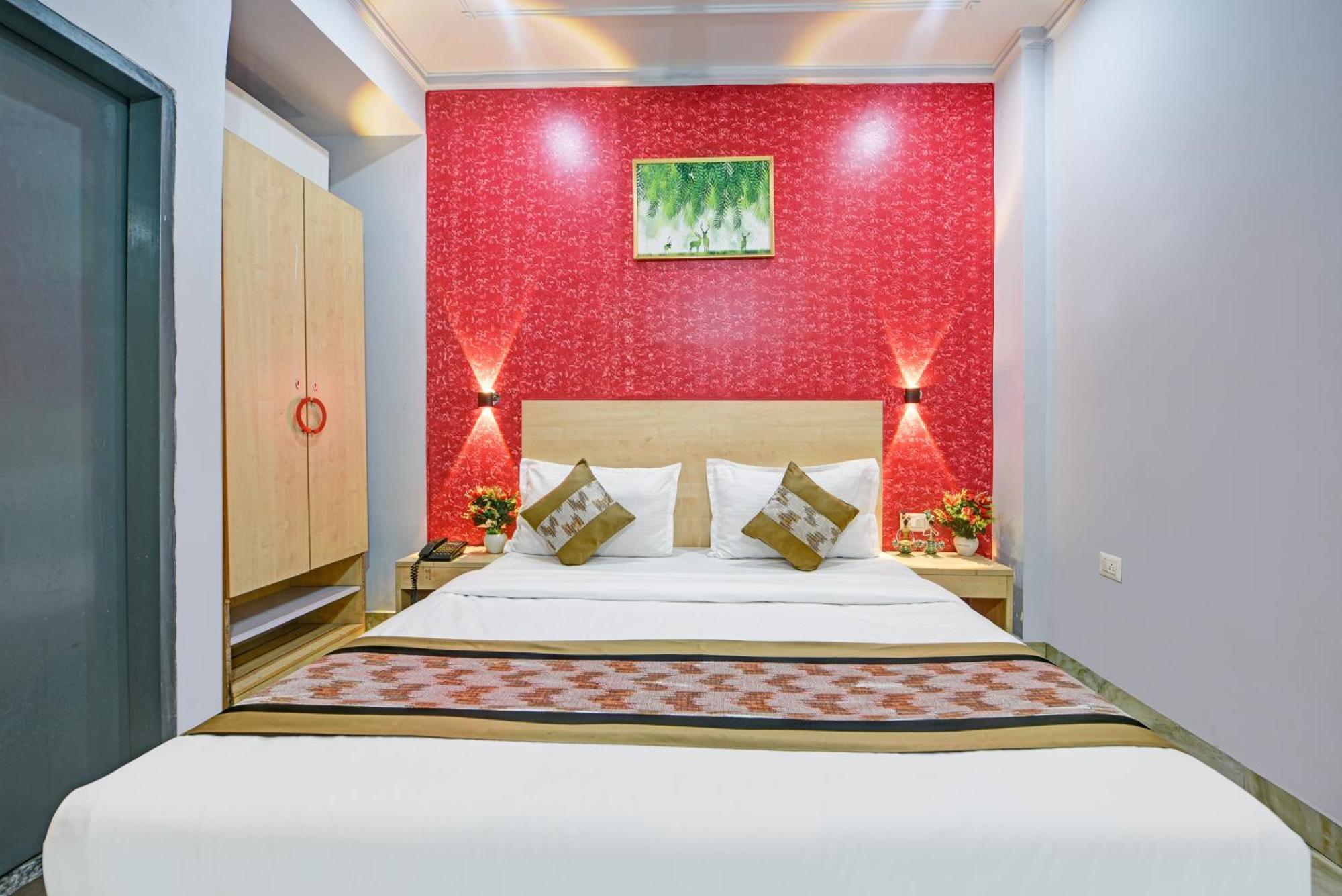 Royal Spark Inn1 - Medicity Gurugram, Near Medanta Hospital Gurgaon Ngoại thất bức ảnh
